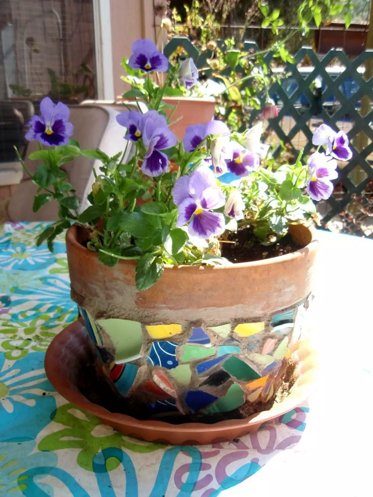Les pots de décoration pour les fleurs le font vous-même