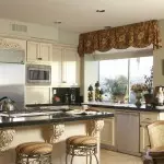 Függönyök különböző méretű konyhákhoz (+42 fotók)