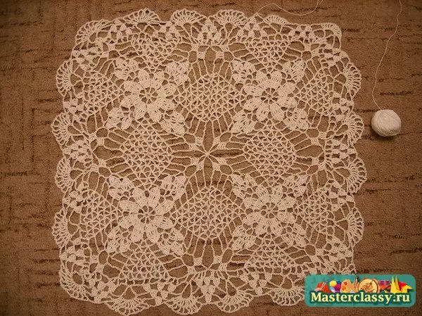 Crochet مربع نیپکن: منصوبوں اور ویڈیو کے ساتھ تفصیل
