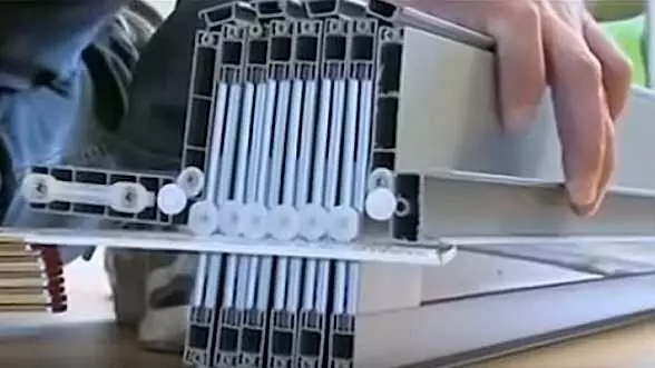 How to put folding doors (accordion, book)