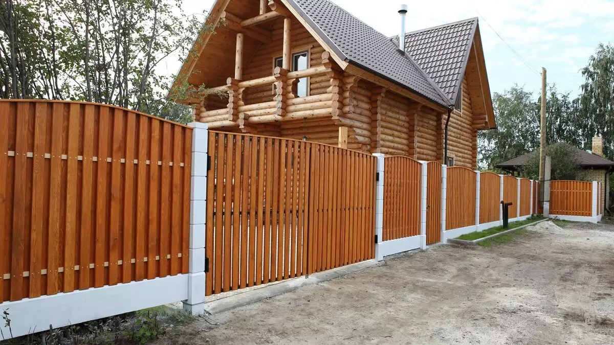 Kerítés kiválasztása a házhoz: 5 Alapelvek