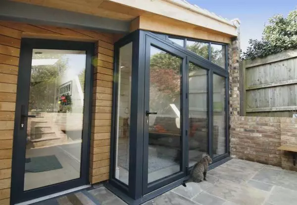 PVC entrance doors (metal plastic) in a private house
