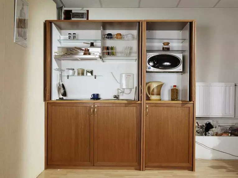 Kitchenette for Home: Paratowch gyda chysur mewn gofod cyfyngedig (20 llun)