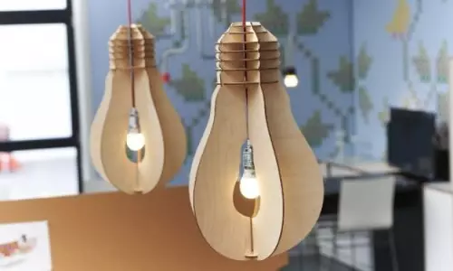 چگونه لامپ ها را از تخته سه لا با دستان خود بسازید؟