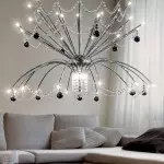 Ihe Chandeliers dị mma maka ịgbatị ụkwụ