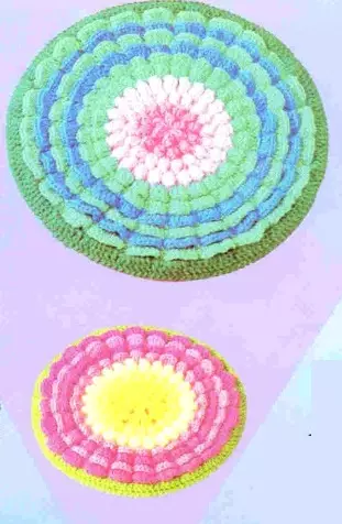 Rug dina korsi crochet: skéma sareng katerangan pikeun pamula nganggo video