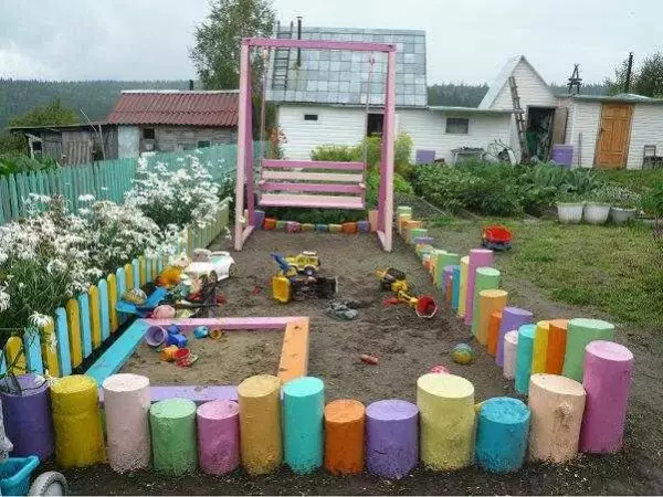 Com fer un parc infantil: 70 fotos d'edificis reals