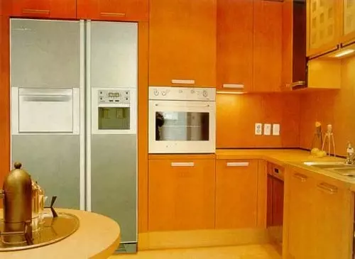 Idejas nelielas virtuves interjeram 4-8 kv.m. (26 fotogrāfijas)