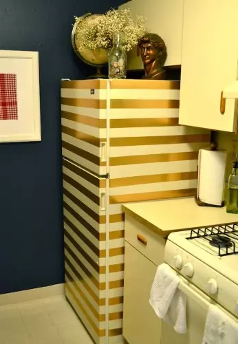Яркі халадзільнік у інтэр'еры кухні (45 фота)