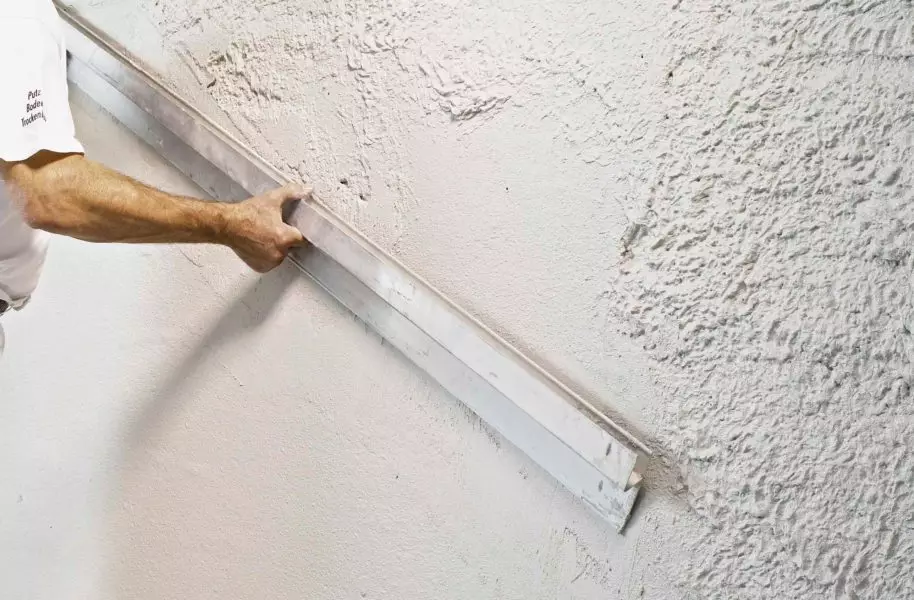 Kako odabrati gips za poravnanje zidova i stropa