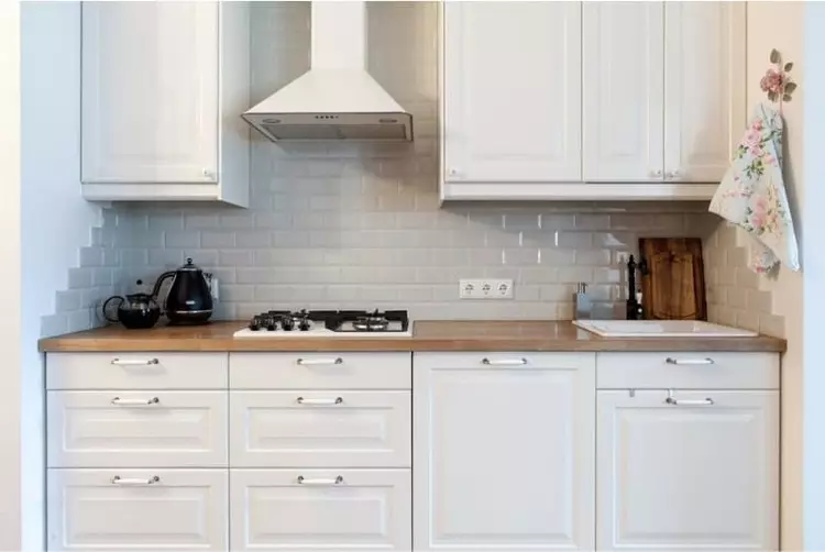 Atractivo asequible y práctico: las cocinas IKEA en el interior de su hogar (36 fotos)