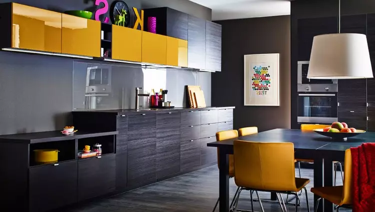 Cenovo dostupná a praktická atraktivita: Kuchyne IKEA v interiéri vášho domova (36 fotografií)