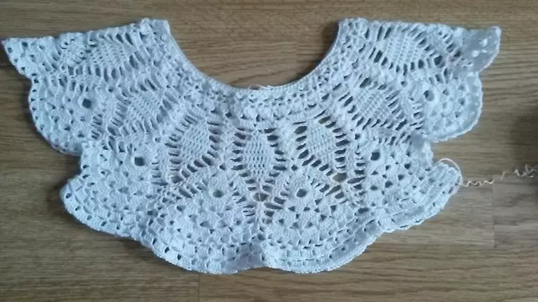 Bulang Coquetette Crochet: Kelas Master kalayan skéma pikeun pakéan orok