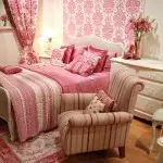 Colore rosa nell'ambientazione di camere diverse: diverse regole d'uso