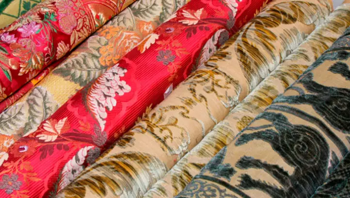 着名的窗帘的织物公司：什么是偏好
