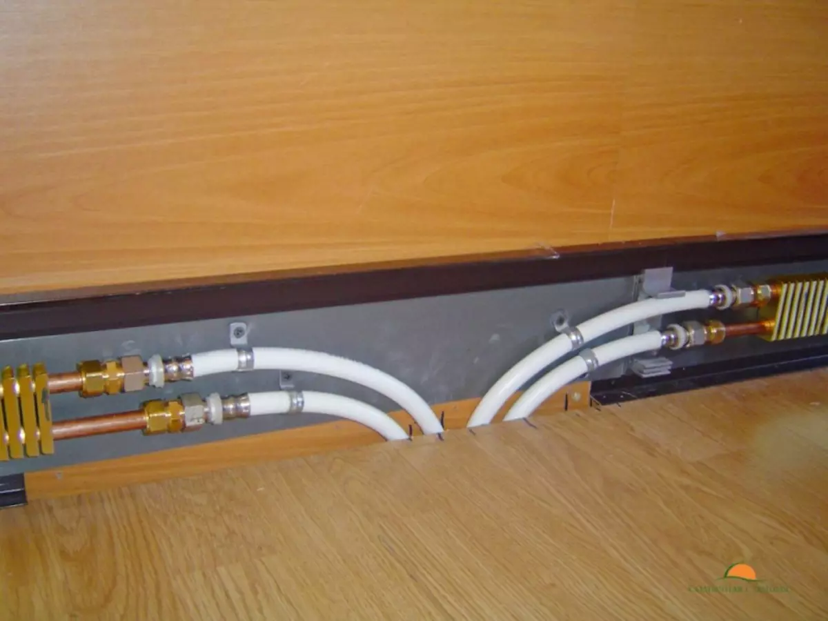 PLINTH para tubos de calefacción: consellos de colocación