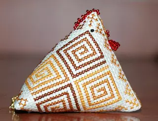 Easter Chicken Crochet: Master Class tare da tsare-kullewa da kwatancen