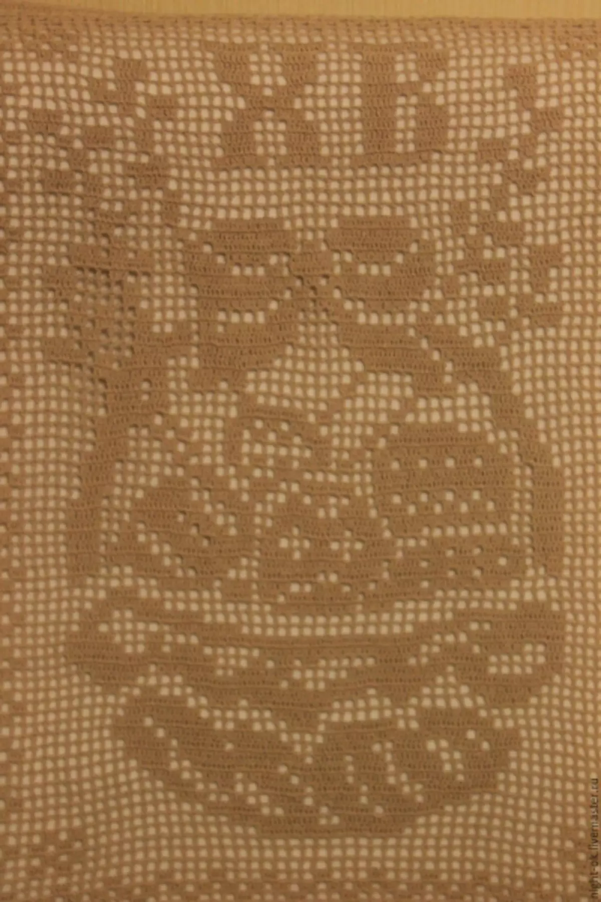 Crochet napkin napkin master miaraka amin'ny famaritana sy ny tetika