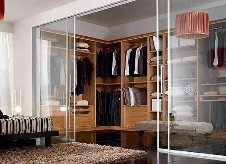 Wardrobe in the apartment: where to place what to store and how to equip (38 photos)