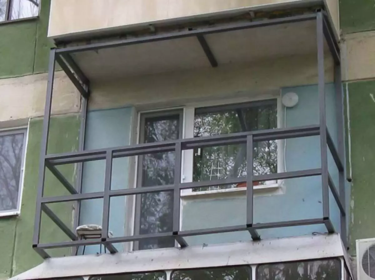 Balkon u Khrushchevki učinite to sami: korak po korak uputstva