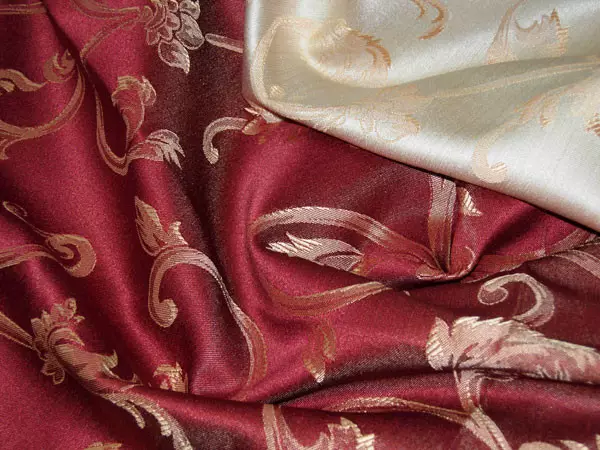 Tecnologia de alfaiataria de cortina: Tecido de corte e processamento de costura