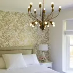 Combinatie van 2 soorten wallpapers in de slaapkamer (+40 foto's)
