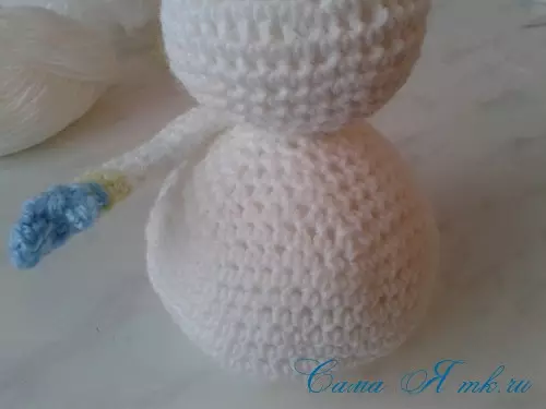 Snowman Crochet: Mpango na maelezo na picha na video