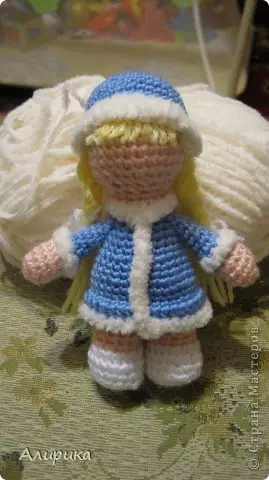 Snow Maiden Crochet: Master Class með kerfum og lýsingu