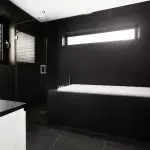 黒い色のバスルーム - スタイリッシュな、または暗い？