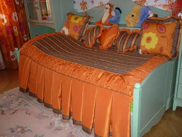 Hur man använder textilier i det inre av barnens rum (29 foton)