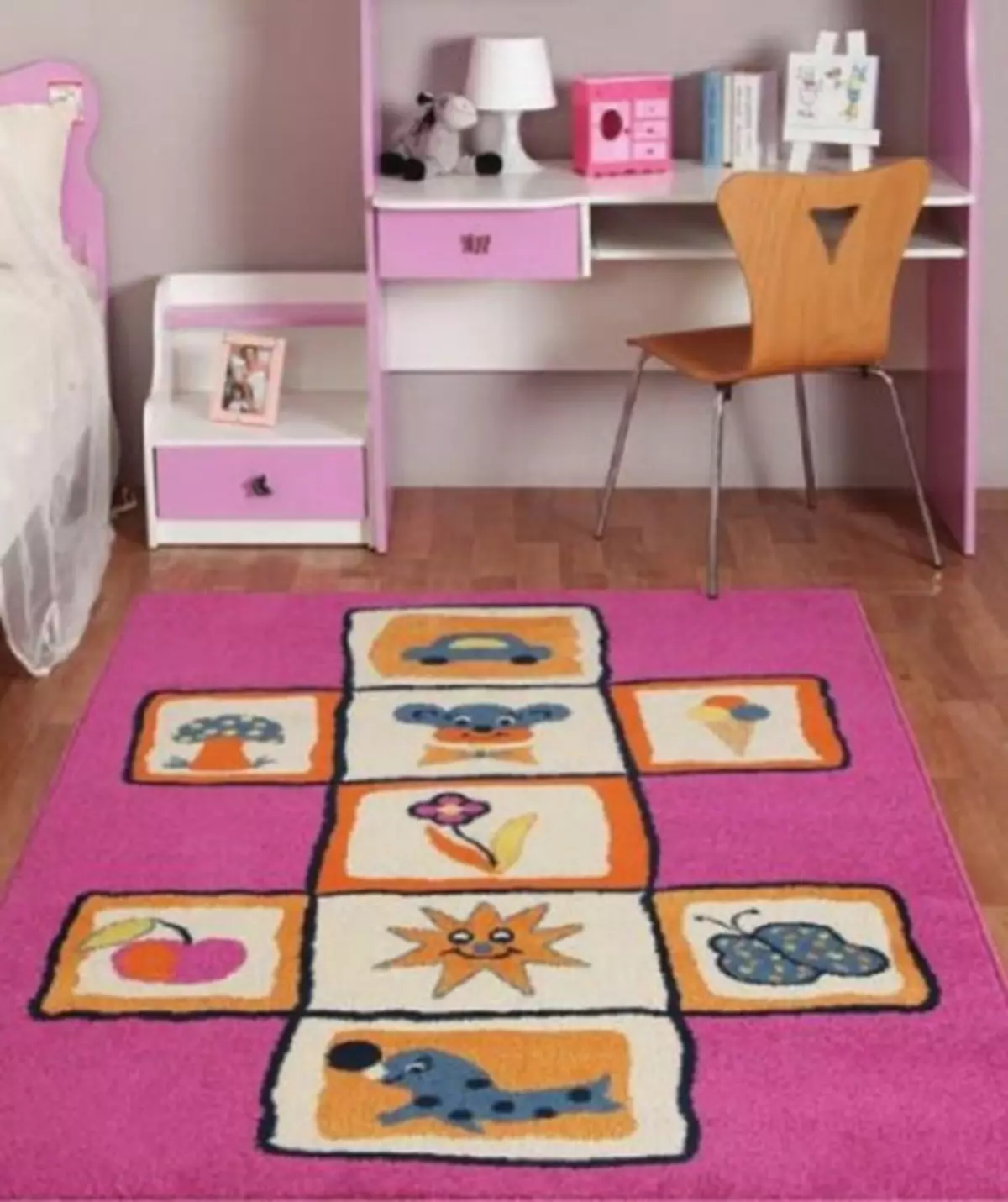Bagaimana untuk menggunakan tekstil di bahagian dalam bilik kanak-kanak (29 foto)
