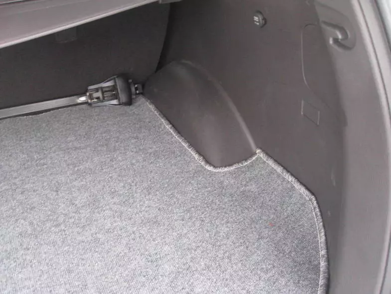 Kas ir automobiļu paklājs