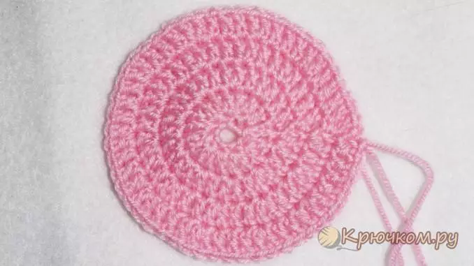 Kọlụm na crochet na ikuku loop: atụmatụ na foto na vidiyo