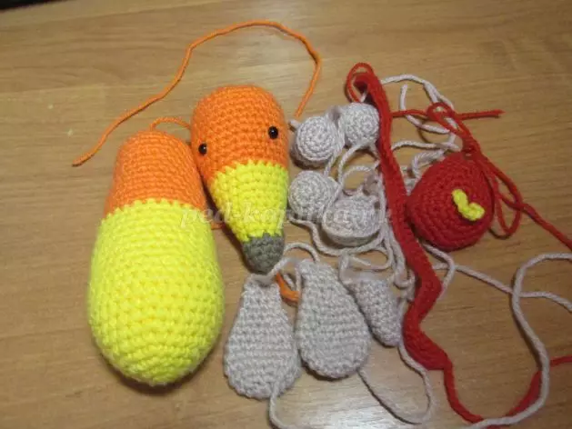 বর্ণনা এবং প্রকল্প সহ Dachshund Crochet: ভিডিও সঙ্গে মাস্টার ক্লাস