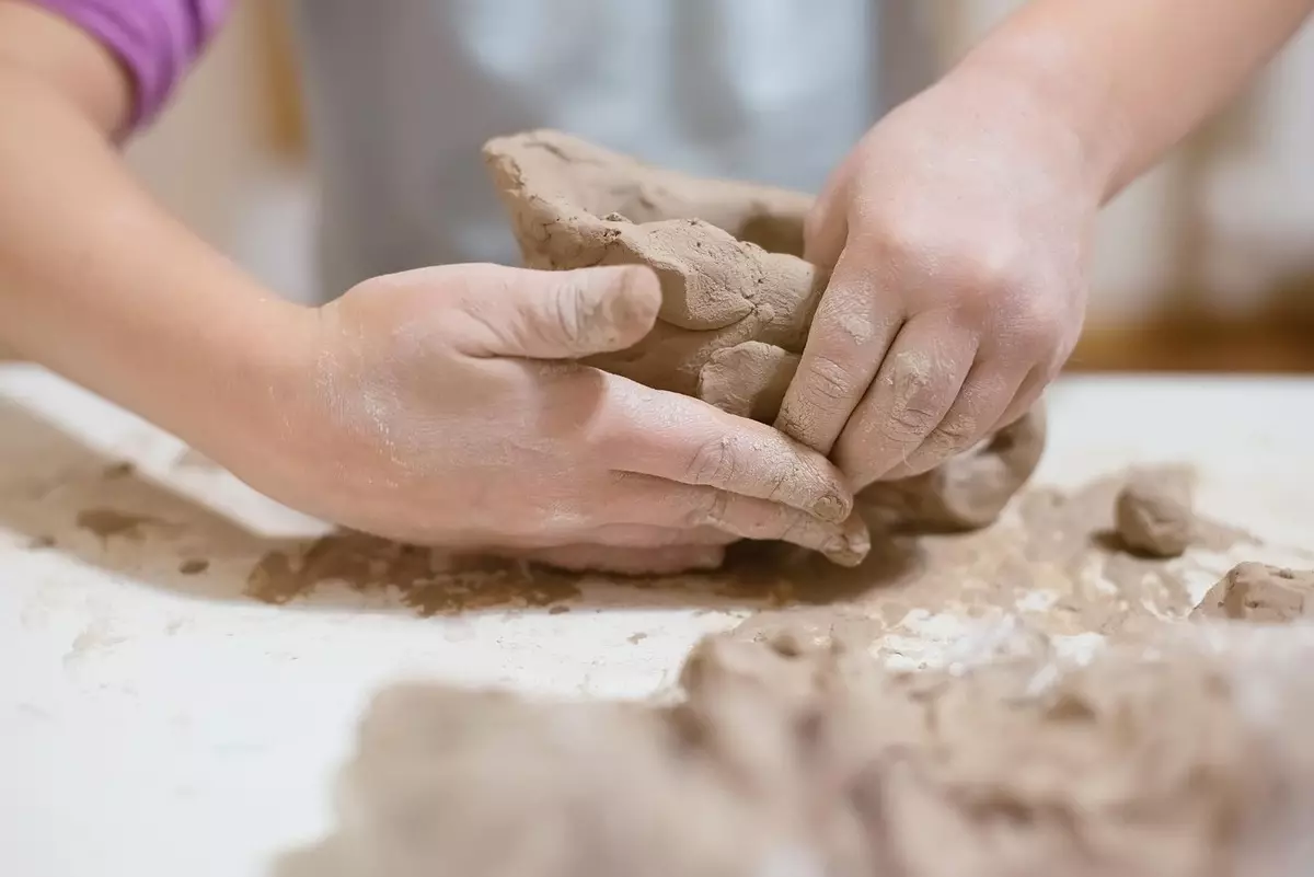 Clay Modelleerimine: Loo interjööri sisekujundus oma kätega