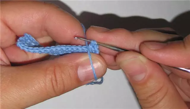 Crochet File Mesh: kleitas rakstu shēmas ar video un fotoattēlu
