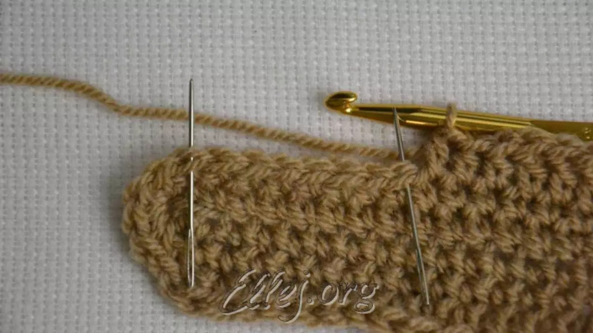 あなた自身の手を編み出したスリッパのための唯一の編み物：ビデオを持つスキーム