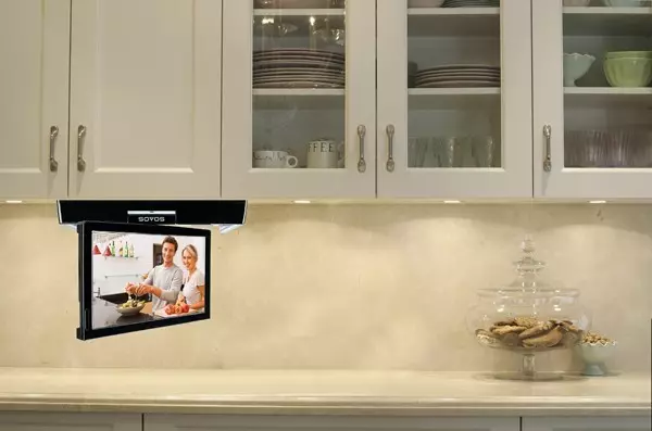 אפשרויות טלוויזיה במטבח