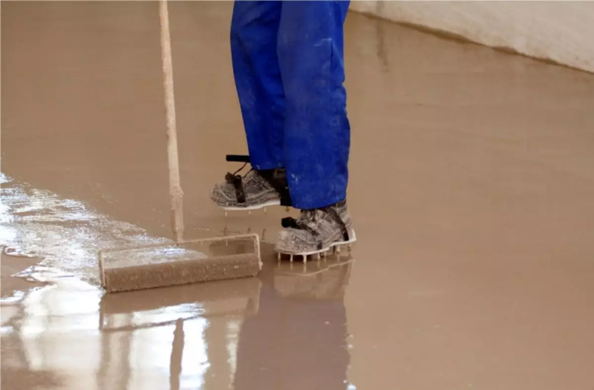 Floor screed in the apartment do it yourself: what better