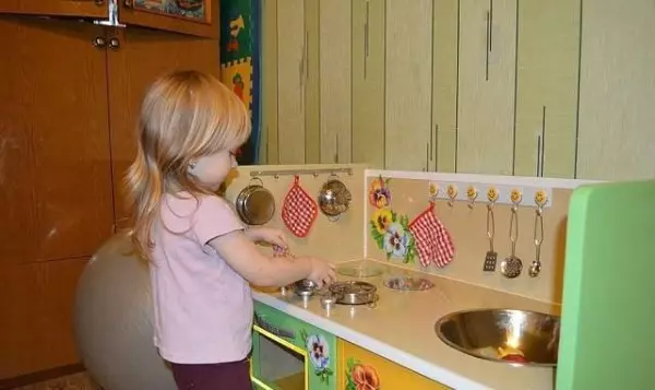 Dapur stylish pikeun budak awéwé