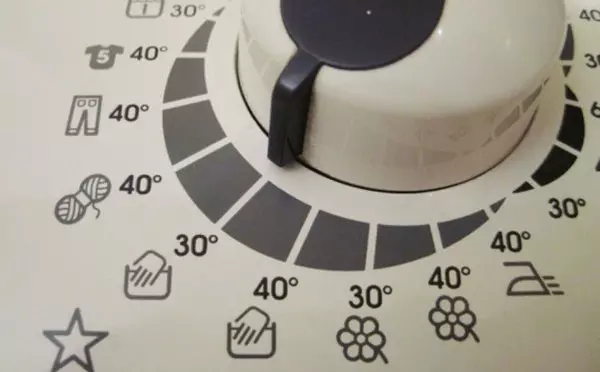 Como limpar a máquina de lavar roupa da escala