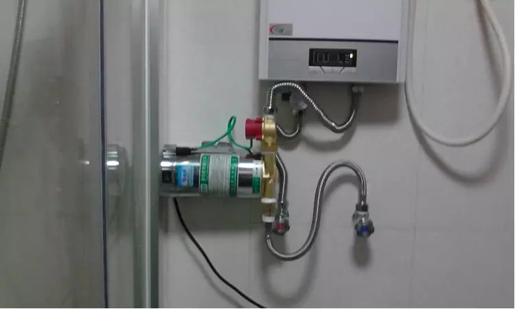 The reasons for the weak head of hot water from the gas column and what to do?