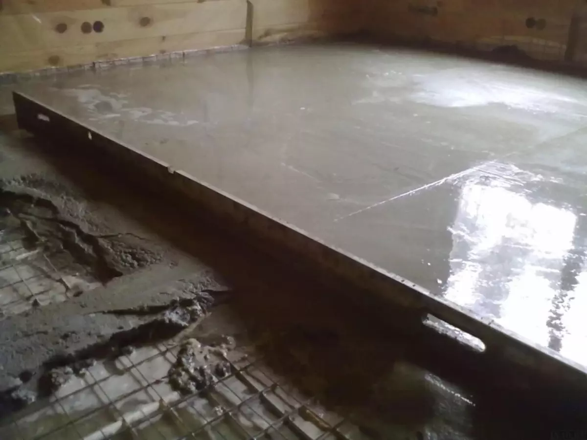 Screed on the wooden floor under the tile: how to pour