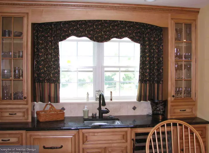 Tips for designers at the choice of curtains and tulle in the kitchen
