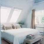 Дызайн сучаснай спальні на мансардзе (+40 фота)