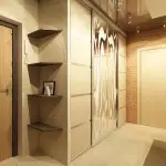 Passadís de disseny d'interiors a l'apartament