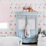 Choose modern wallpapers for the arrangement of the children's room