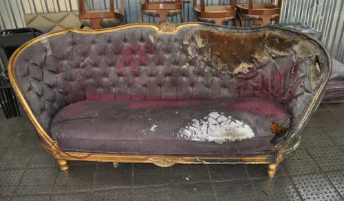Wie deckt das Sofa ordnungsgemäß ab?