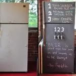 Як освіжити старий холодильник?