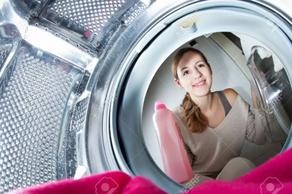 Hvor å sovne pulver i en vaskemaskin?
